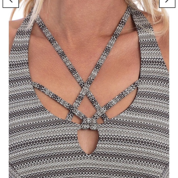 Track & Bliss BALI SPORTS BRA - BRAND NEW - Picture 5 of 5